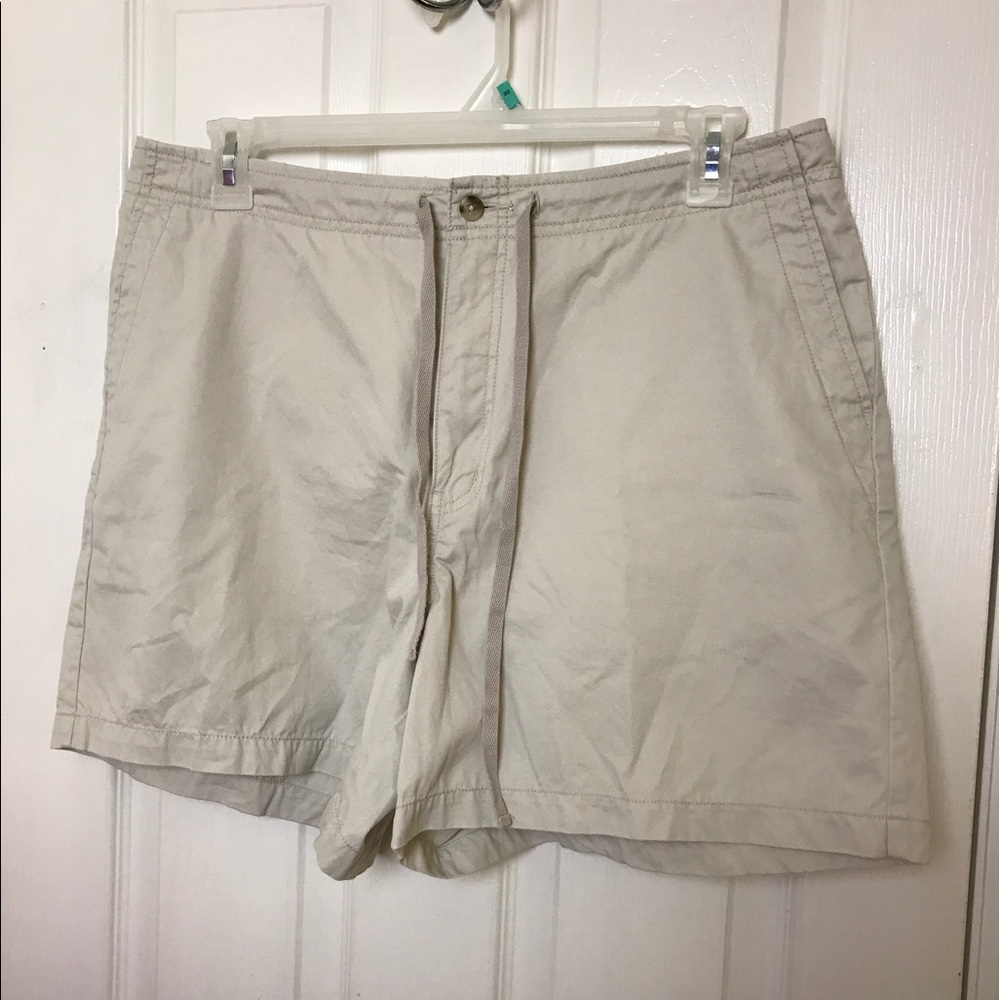 Eddie Bauer Shorts Size 18 - Picture 2 of 8